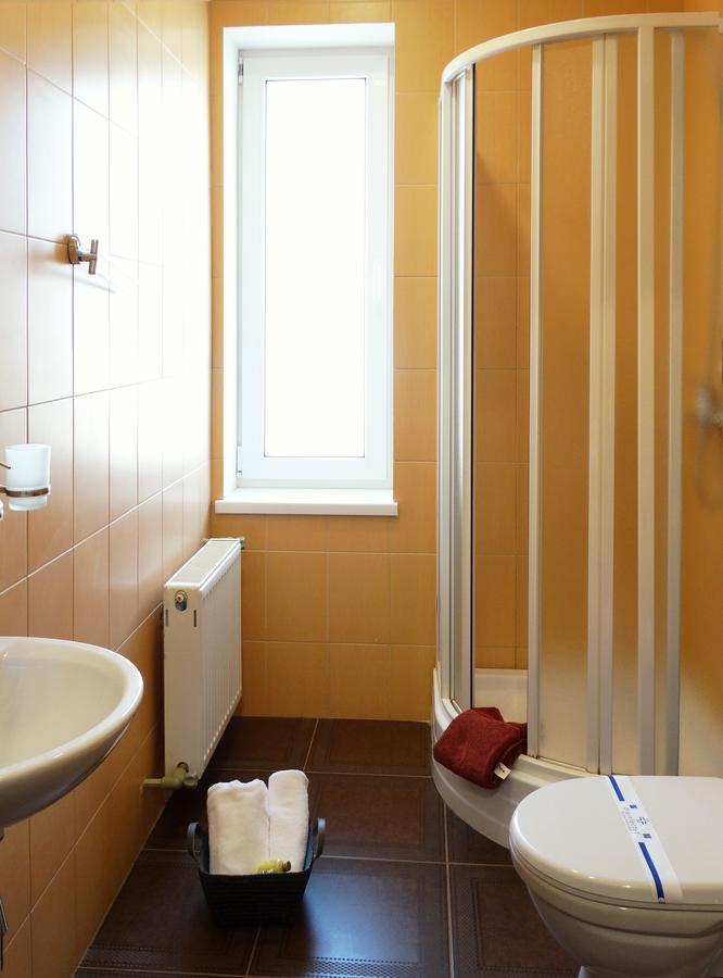 Henry Ford Mini Hotel Одеса Екстер'єр фото
