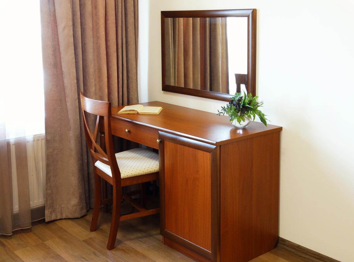 Henry Ford Mini Hotel Одеса Екстер'єр фото